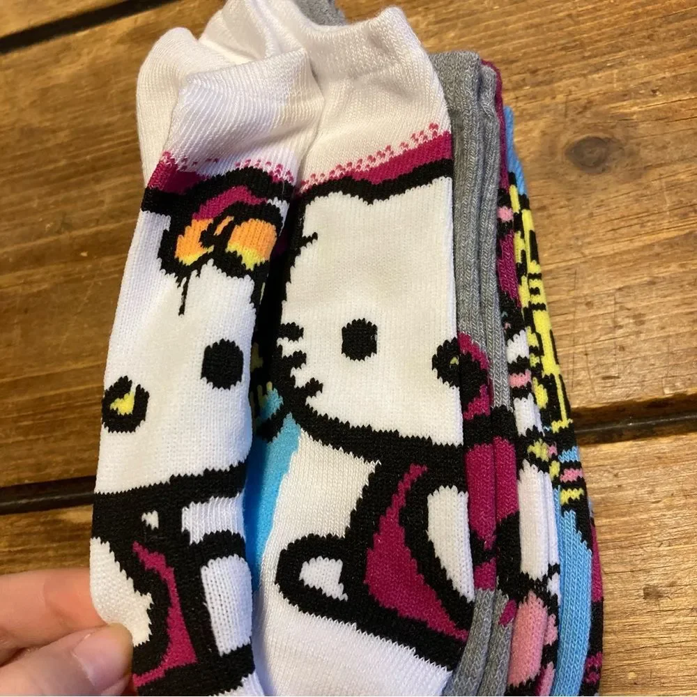 Hello Kitty 5 Pairs No Show Socks Retro Artsy Rainbow Kawaii NWT